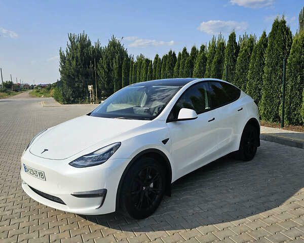Белый Тесла Model Y, объемом двигателя 0 л и пробегом 21 тыс. км за 29500 $, фото 5 на Automoto.ua