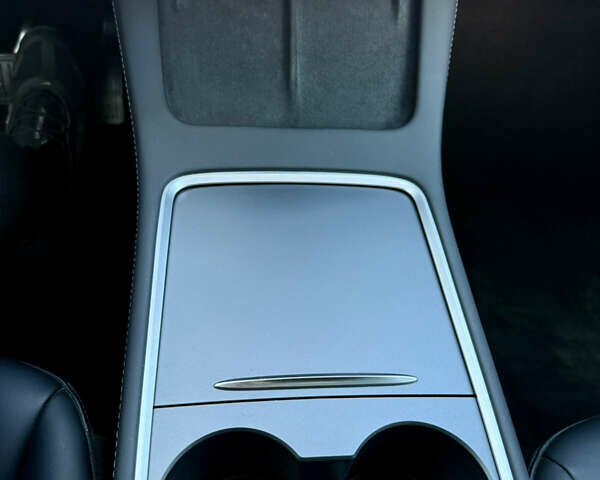 Тесла Model Y 2023 в Львове на Automoto.ua Белый Тесла Model Y, объемом двигателя 0 л и пробегом 48 тыс. км за 28900 $, фото 30 на Automoto.ua