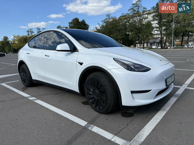 Тесла Model Y 2023 в Киеве на Automoto.ua Белый Тесла Model Y, объемом двигателя 0 л и пробегом 70 тыс. км за 31000 $, фото 3 на Automoto.ua