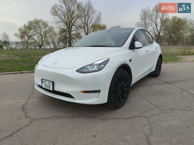 Білий Тесла Model Y, об'ємом двигуна 0 л та пробігом 41 тис. км за 26500 $, фото 1 на Automoto.ua