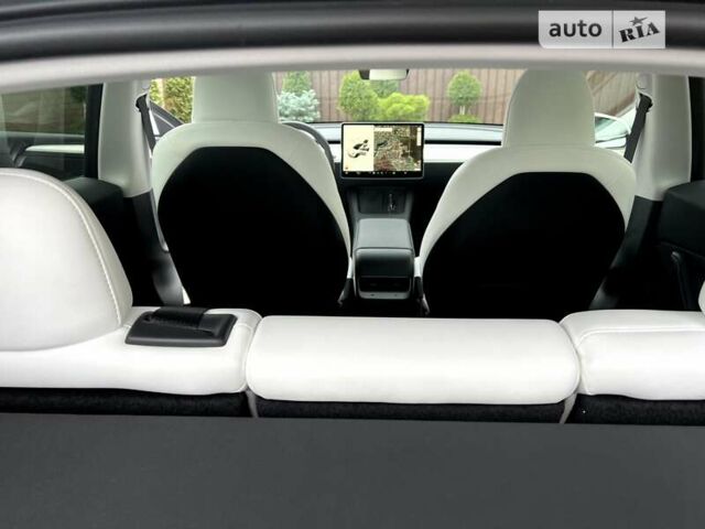 Белый Тесла Model Y, объемом двигателя 0 л и пробегом 25 тыс. км за 42500 $, фото 21 на Automoto.ua