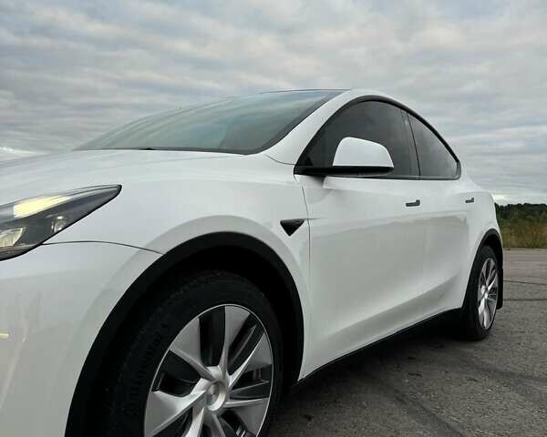 Білий Тесла Model Y, об'ємом двигуна 0 л та пробігом 20 тис. км за 26700 $, фото 13 на Automoto.ua