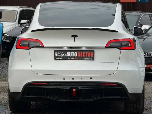 Белый Тесла Model Y, объемом двигателя 0 л и пробегом 53 тыс. км за 28800 $, фото 8 на Automoto.ua