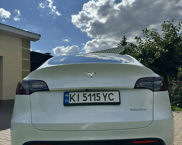 Білий Тесла Model Y, об'ємом двигуна 0 л та пробігом 33 тис. км за 32000 $, фото 2 на Automoto.ua