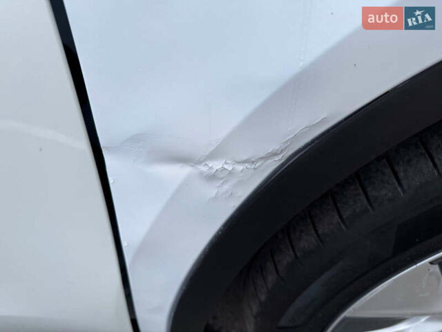 Белый Тесла Model Y, объемом двигателя 0 л и пробегом 50 тыс. км за 20500 $, фото 9 на Automoto.ua