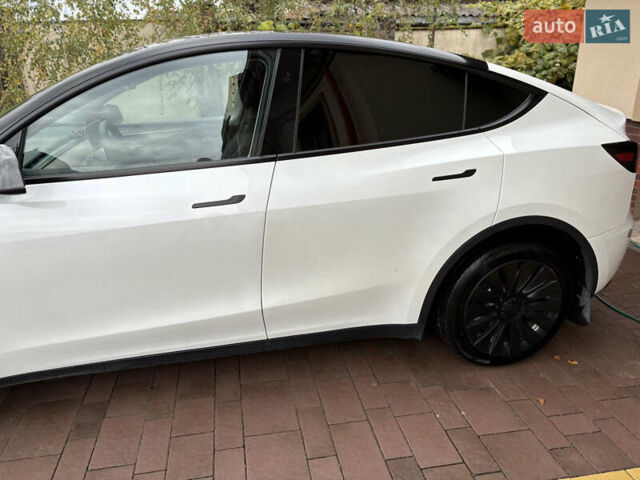 Тесла Model Y 2023 в Новояворовск на Automoto.ua Белый Тесла Model Y, объемом двигателя 0 л и пробегом 41 тыс. км за 28300 $, фото 12 на Automoto.ua