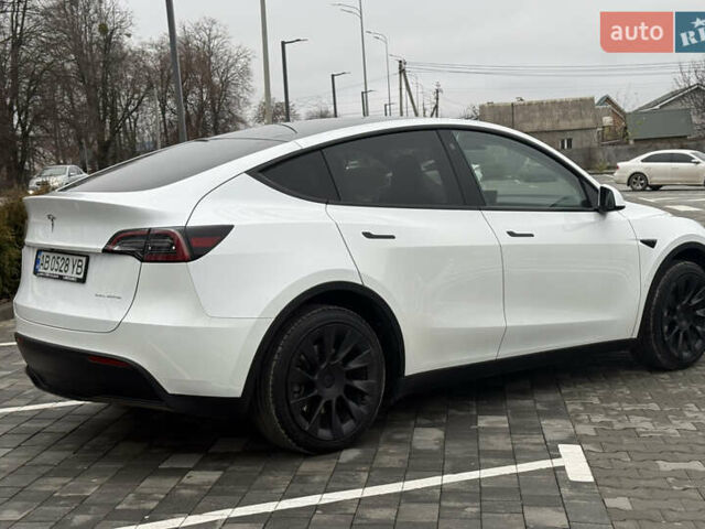 Белый Тесла Model Y, объемом двигателя 0 л и пробегом 53 тыс. км за 28800 $, фото 6 на Automoto.ua