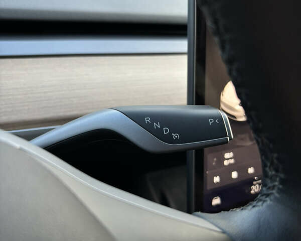 Белый Тесла Model Y, объемом двигателя 0 л и пробегом 40 тыс. км за 28000 $, фото 54 на Automoto.ua