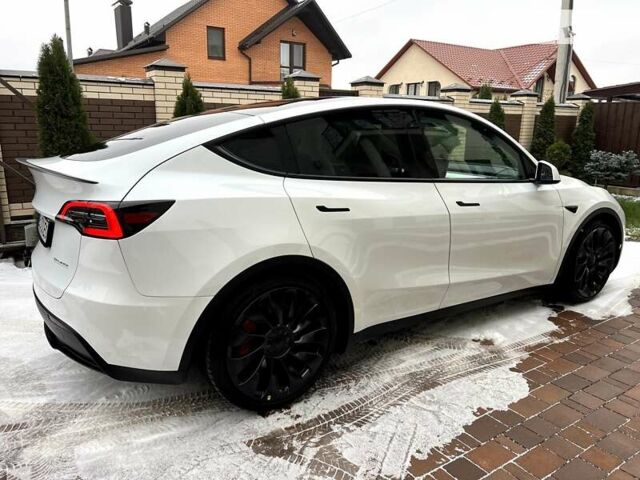 Белый Тесла Model Y, объемом двигателя 0 л и пробегом 25 тыс. км за 42500 $, фото 4 на Automoto.ua