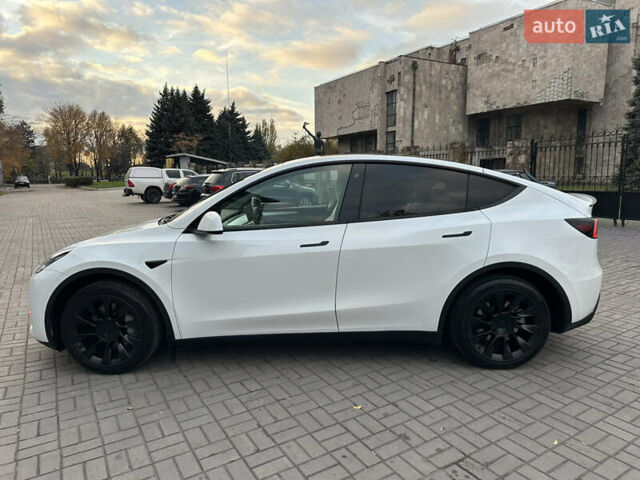 Белый Тесла Model Y, объемом двигателя 0 л и пробегом 35 тыс. км за 29500 $, фото 9 на Automoto.ua