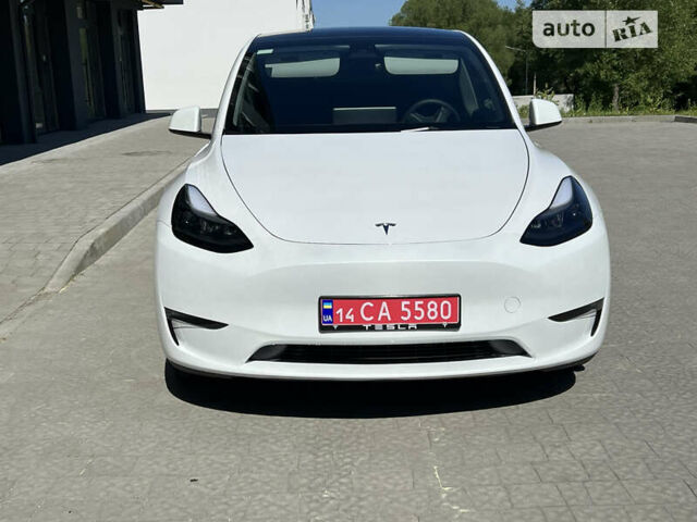 Белый Тесла Model Y, объемом двигателя 0 л и пробегом 12 тыс. км за 38900 $, фото 3 на Automoto.ua