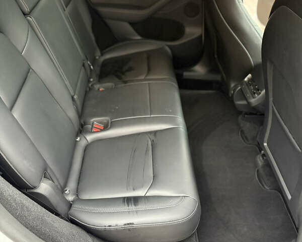 Тесла Model Y 2023 в Новояворовск на Automoto.ua Белый Тесла Model Y, объемом двигателя 0 л и пробегом 41 тыс. км за 28300 $, фото 25 на Automoto.ua