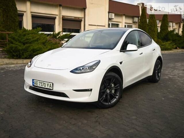 Белый Тесла Model Y, объемом двигателя 0 л и пробегом 3 тыс. км за 46000 $, фото 11 на Automoto.ua