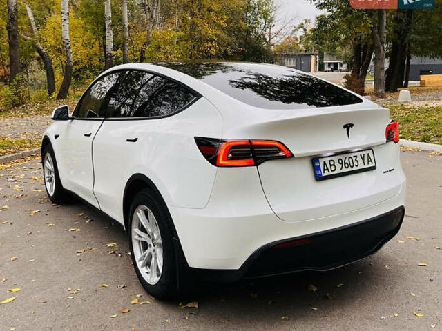 Белый Тесла Model Y, объемом двигателя 0 л и пробегом 34 тыс. км за 31400 $, фото 3 на Automoto.ua