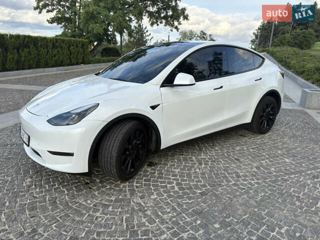 Белый Тесла Model Y, объемом двигателя 0 л и пробегом 38 тыс. км за 28400 $, фото 9 на Automoto.ua