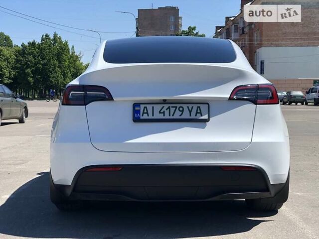 Белый Тесла Model Y, объемом двигателя 0 л и пробегом 7 тыс. км за 35900 $, фото 3 на Automoto.ua