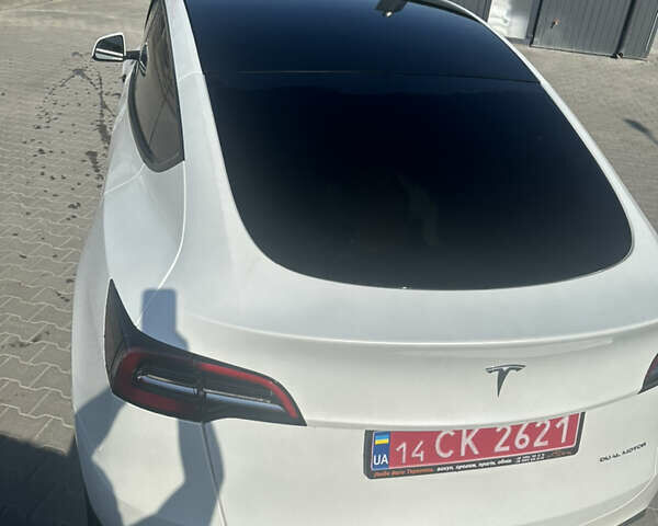 Білий Тесла Model Y, об'ємом двигуна 0 л та пробігом 43 тис. км за 29500 $, фото 9 на Automoto.ua