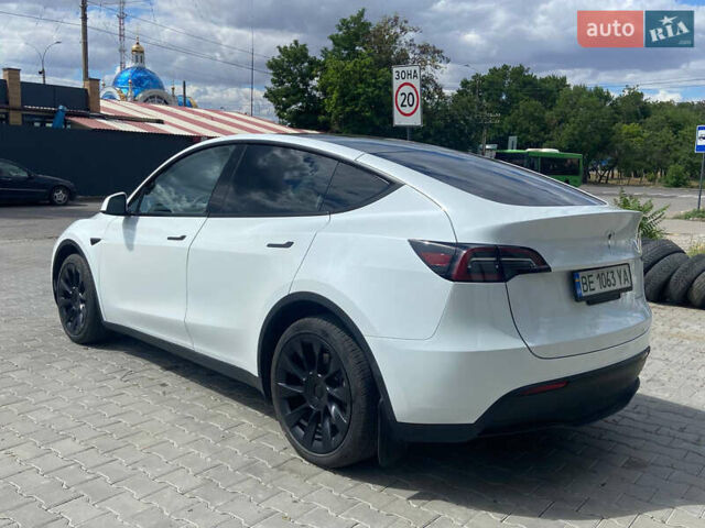Белый Тесла Model Y, объемом двигателя 0 л и пробегом 43 тыс. км за 26000 $, фото 1 на Automoto.ua