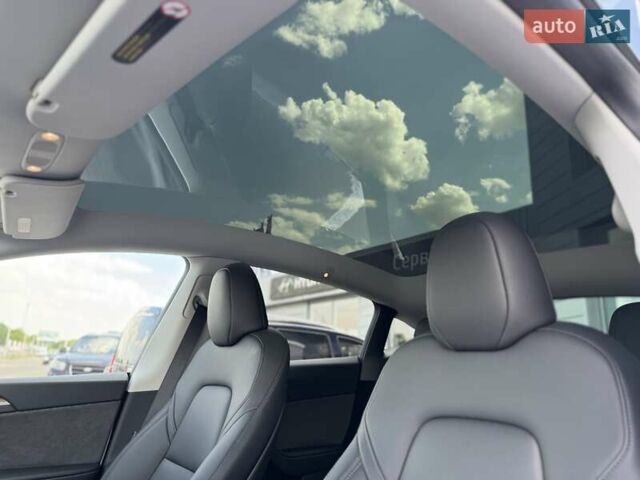Белый Тесла Model Y, объемом двигателя 0 л и пробегом 6 тыс. км за 38000 $, фото 9 на Automoto.ua
