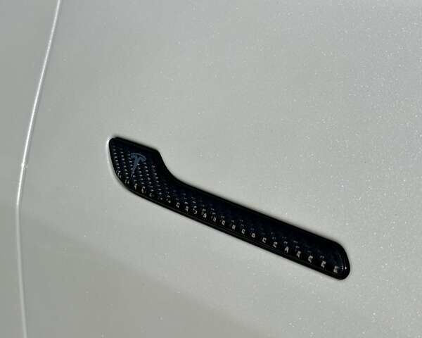 Білий Тесла Model Y, об'ємом двигуна 0 л та пробігом 75 тис. км за 33500 $, фото 8 на Automoto.ua