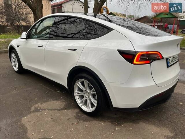 Белый Тесла Model Y, объемом двигателя 0 л и пробегом 39 тыс. км за 29500 $, фото 6 на Automoto.ua