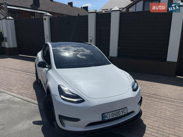 Белый Тесла Model Y, объемом двигателя 0 л и пробегом 13 тыс. км за 26500 $, фото 1 на Automoto.ua