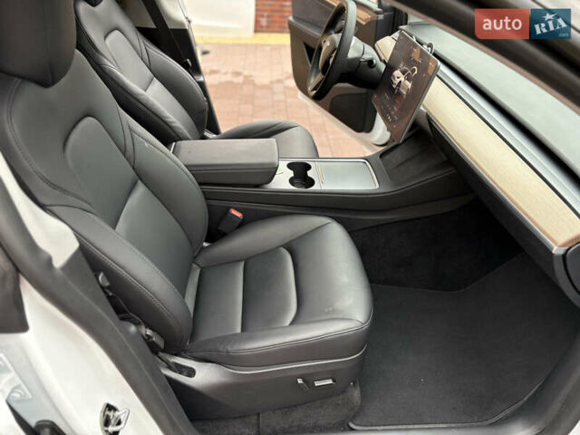 Тесла Model Y 2023 в Новояворовск на Automoto.ua Белый Тесла Model Y, объемом двигателя 0 л и пробегом 41 тыс. км за 28300 $, фото 26 на Automoto.ua