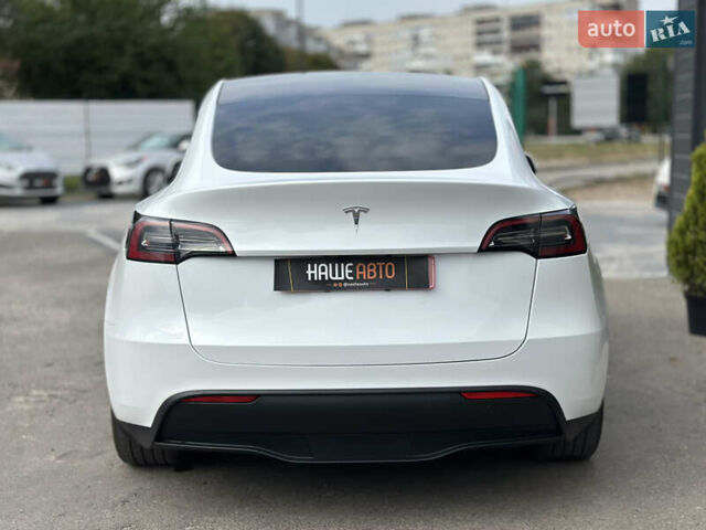 Білий Тесла Model Y, об'ємом двигуна 0 л та пробігом 47 тис. км за 26500 $, фото 15 на Automoto.ua