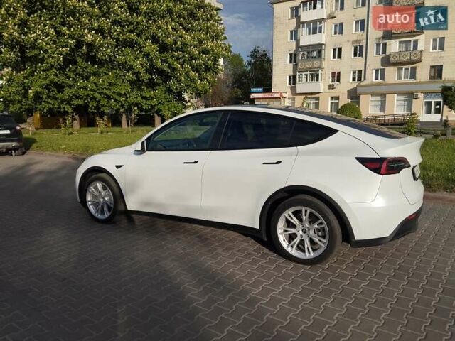Белый Тесла Model Y, объемом двигателя 0 л и пробегом 31 тыс. км за 25500 $, фото 18 на Automoto.ua