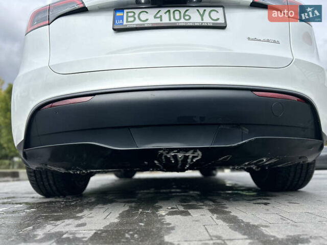 Белый Тесла Model Y, объемом двигателя 0 л и пробегом 18 тыс. км за 28950 $, фото 14 на Automoto.ua