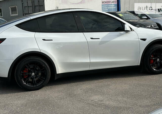 Білий Тесла Model Y, об'ємом двигуна 0 л та пробігом 22 тис. км за 37900 $, фото 8 на Automoto.ua