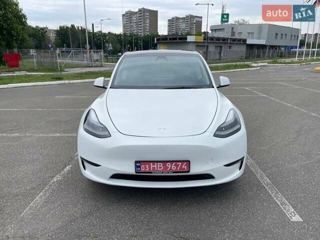 Белый Тесла Model Y, объемом двигателя 0 л и пробегом 56 тыс. км за 31500 $, фото 3 на Automoto.ua