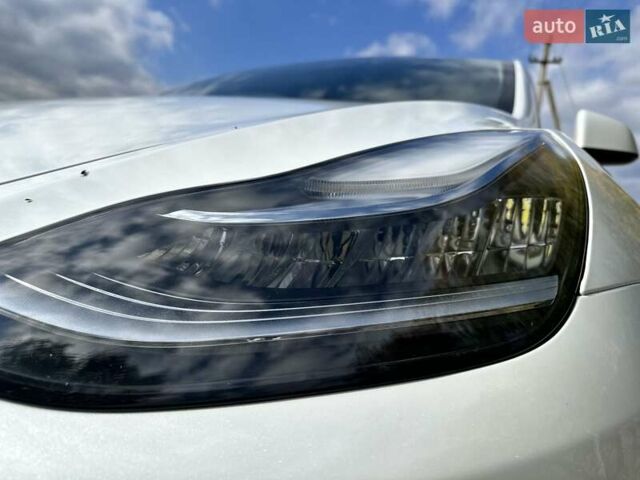 Тесла Model Y 2023 в Тернополе на Automoto.ua Белый Тесла Model Y, объемом двигателя 0 л и пробегом 44 тыс. км за 28700 $, фото 8 на Automoto.ua