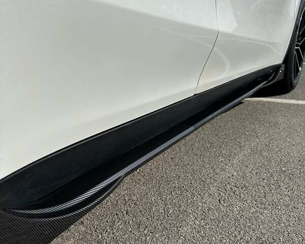 Білий Тесла Model Y, об'ємом двигуна 0 л та пробігом 75 тис. км за 33500 $, фото 21 на Automoto.ua