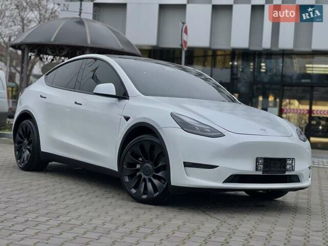 Білий Тесла Model Y, об'ємом двигуна 0 л та пробігом 27 тис. км за 28500 $, фото 11 на Automoto.ua