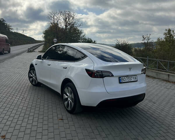 Тесла Model Y 2023 в Тернополе на Automoto.ua Белый Тесла Model Y, объемом двигателя 0 л и пробегом 16 тыс. км за 28500 $, фото 5 на Automoto.ua
