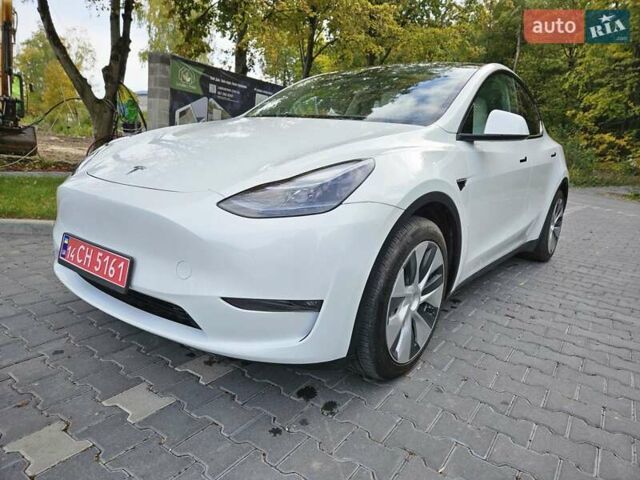 Тесла Model Y 2023 в Тернополе на Automoto.ua Белый Тесла Model Y, объемом двигателя 0 л и пробегом 36 тыс. км за 28000 $, фото 3 на Automoto.ua
