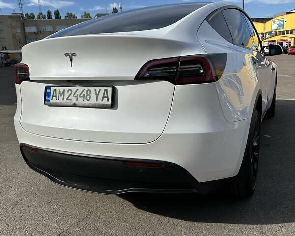 Белый Тесла Model Y, объемом двигателя 0 л и пробегом 23 тыс. км за 27500 $, фото 11 на Automoto.ua