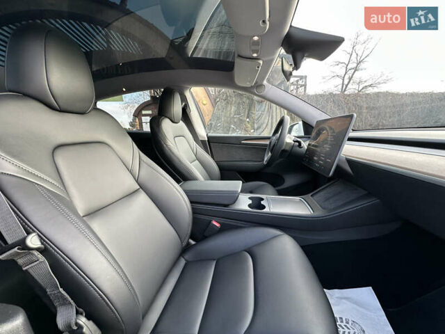 Белый Тесла Model Y, объемом двигателя 0 л и пробегом 3 тыс. км за 39899 $, фото 20 на Automoto.ua