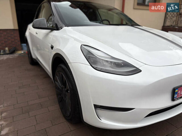 Тесла Model Y 2023 в Новояворовск на Automoto.ua Белый Тесла Model Y, объемом двигателя 0 л и пробегом 41 тыс. км за 28300 $, фото 1 на Automoto.ua