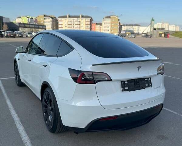 Белый Тесла Model Y, объемом двигателя 0 л и пробегом 35 тыс. км за 27500 $, фото 20 на Automoto.ua