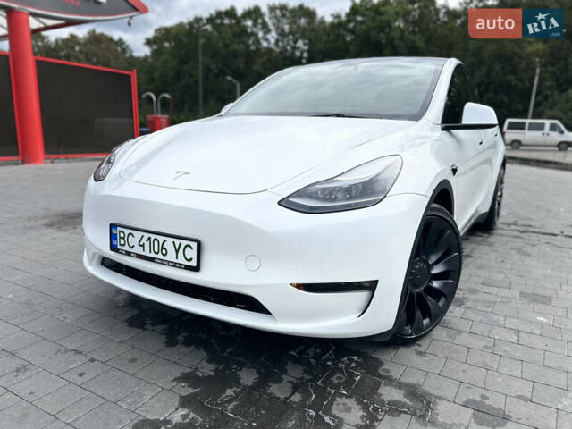Белый Тесла Model Y, объемом двигателя 0 л и пробегом 18 тыс. км за 28950 $, фото 3 на Automoto.ua