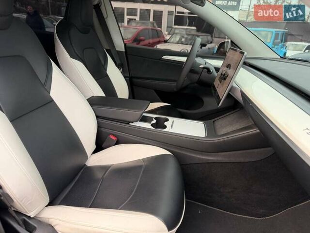 Белый Тесла Model Y, объемом двигателя 0 л и пробегом 53 тыс. км за 28800 $, фото 20 на Automoto.ua