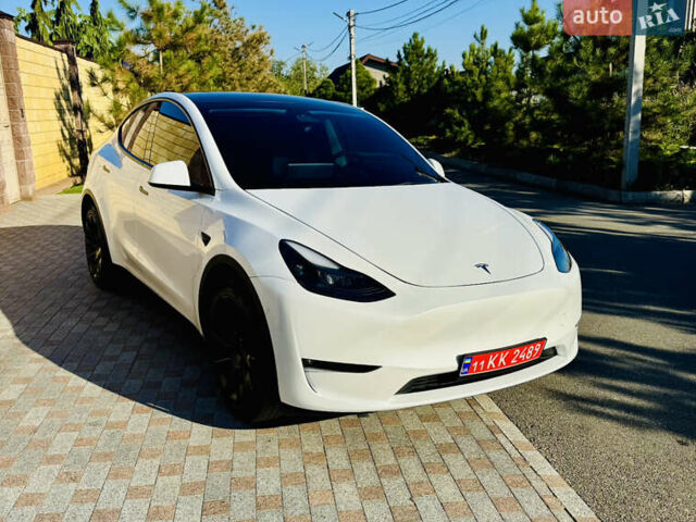 Белый Тесла Model Y, объемом двигателя 0 л и пробегом 57 тыс. км за 26500 $, фото 6 на Automoto.ua