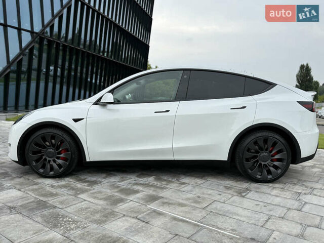 Белый Тесла Model Y, объемом двигателя 0 л и пробегом 45 тыс. км за 35500 $, фото 18 на Automoto.ua