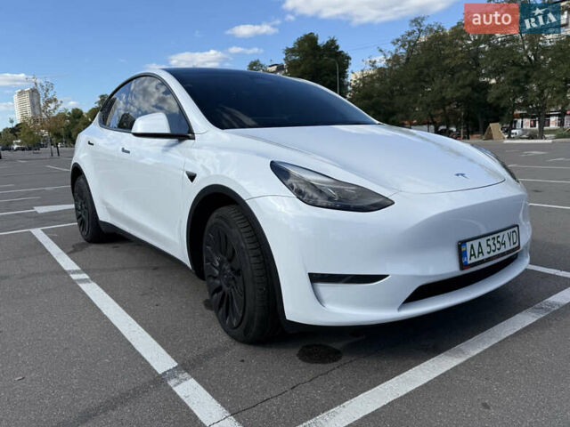 Тесла Model Y 2023 в Киеве на Automoto.ua Белый Тесла Model Y, объемом двигателя 0 л и пробегом 70 тыс. км за 31000 $, фото 2 на Automoto.ua
