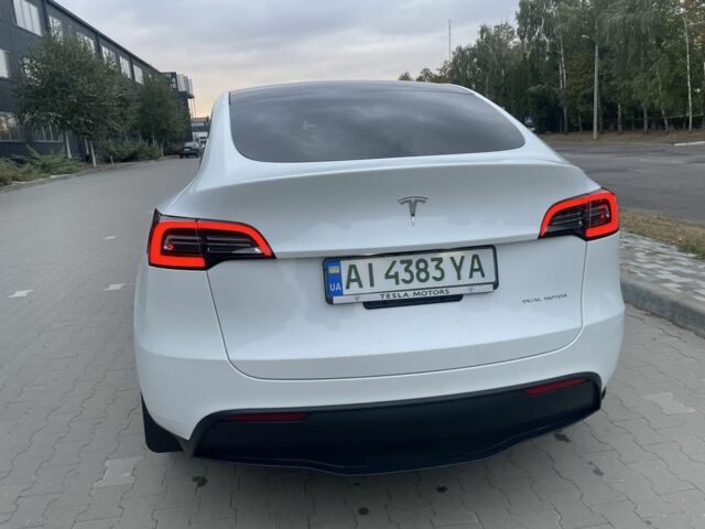 Белый Тесла Model Y, объемом двигателя 0 л и пробегом 64 тыс. км за 28500 $, фото 4 на Automoto.ua