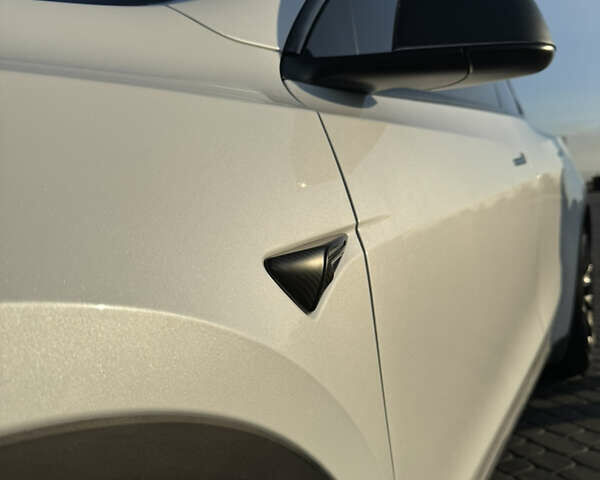 Білий Тесла Model Y, об'ємом двигуна 0 л та пробігом 13 тис. км за 36300 $, фото 2 на Automoto.ua