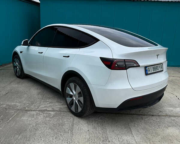 Білий Тесла Model Y, об'ємом двигуна 0 л та пробігом 47 тис. км за 32500 $, фото 4 на Automoto.ua