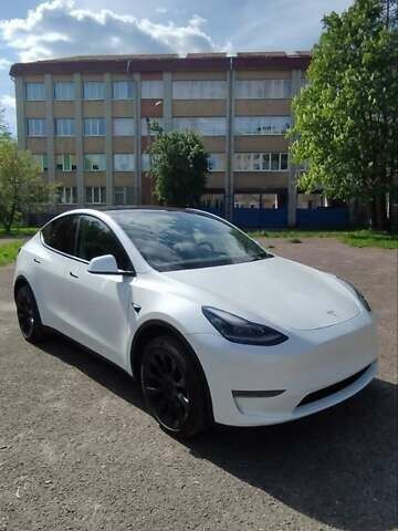 Белый Тесла Model Y, объемом двигателя 0 л и пробегом 1 тыс. км за 38000 $, фото 36 на Automoto.ua